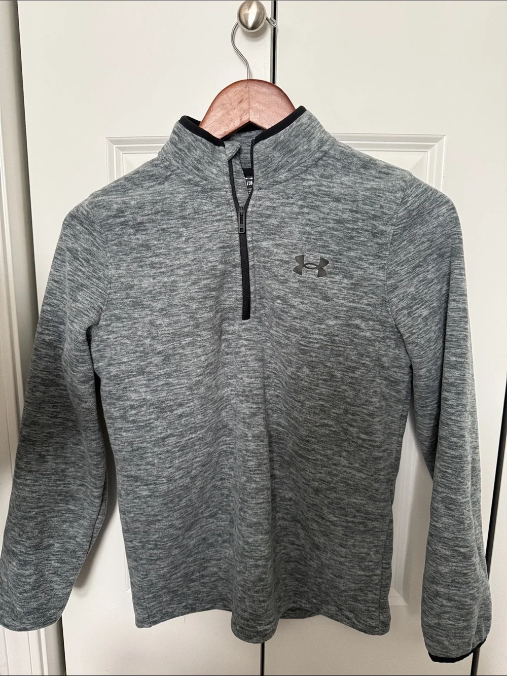 Under Armour Heather Gray Quarter-Zip Performance Top - Picture 1 of 3